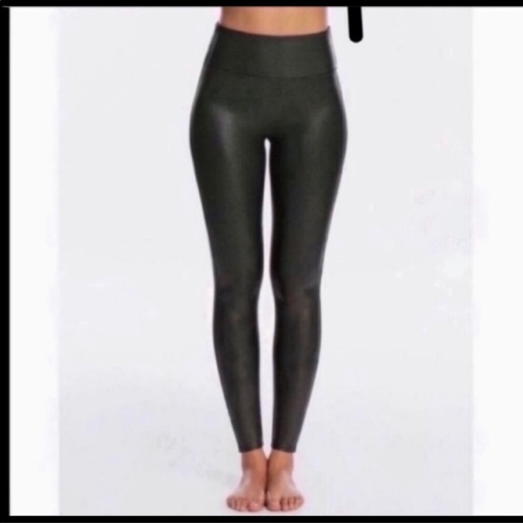 NWT! Spanx Faux Leather Leggings - Picture 2 of 8